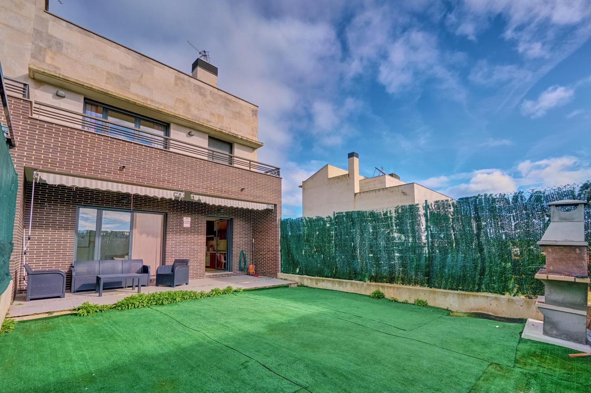 Casa Viana By Clabao Apartment Exterior photo